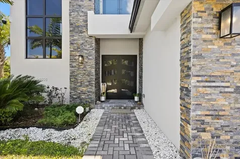 12120 Rhino Oaks Drive Davie FL 33325