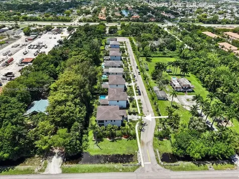 12120 Rhino Oaks Drive Davie FL 33325