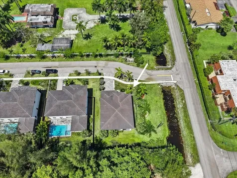 12120 Rhino Oaks Drive Davie FL 33325