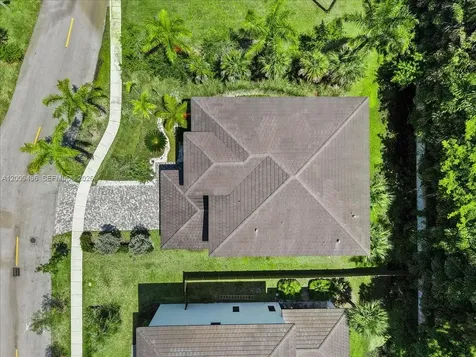 12120 Rhino Oaks Drive Davie FL 33325