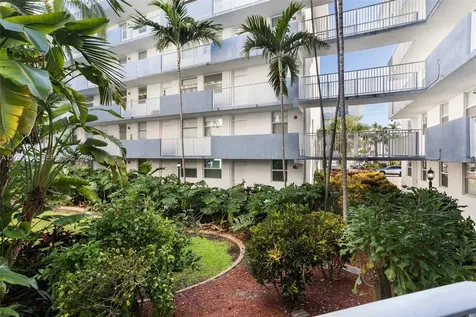 1801 S Treasure Drive North Bay Village FL 33141