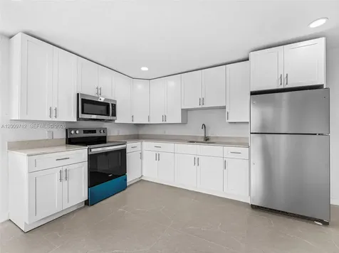 1368 W 29th Street Hialeah FL 33012