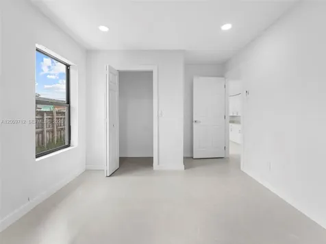 1368 W 29th Street Hialeah FL 33012