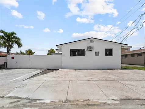 1368 W 29th Street Hialeah FL 33012