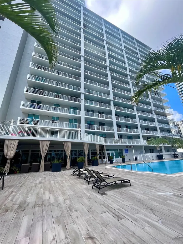 1250 S Miami Avenue Miami FL 33130