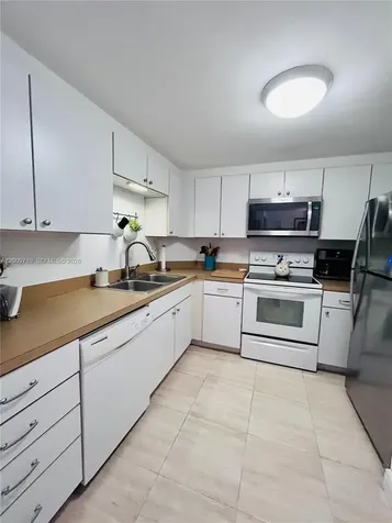 1250 S Miami Avenue Miami FL 33130