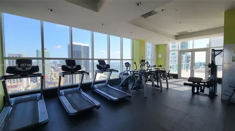 133 NE 2nd Avenue Miami FL 33132
