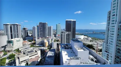 133 NE 2nd Avenue Miami FL 33132
