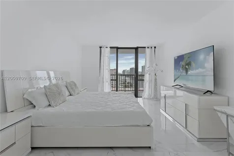 2017 S Ocean Drive Hallandale Beach FL 33009