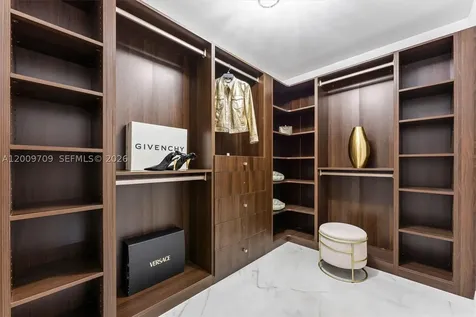 2017 S Ocean Drive Hallandale Beach FL 33009