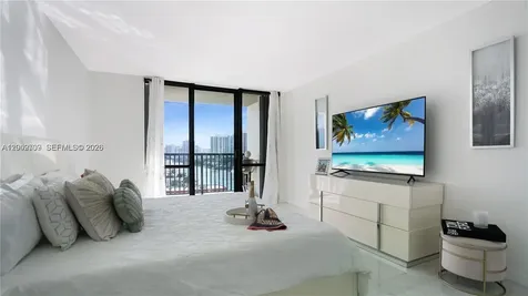 2017 S Ocean Drive Hallandale Beach FL 33009