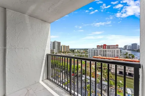 2017 S Ocean Drive Hallandale Beach FL 33009