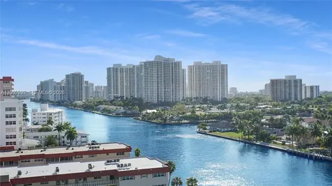 2017 S Ocean Drive Hallandale Beach FL 33009