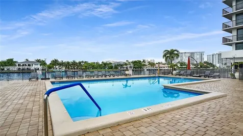 2017 S Ocean Drive Hallandale Beach FL 33009