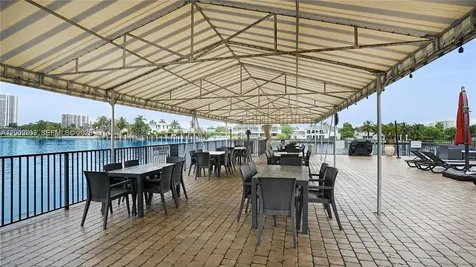 2017 S Ocean Drive Hallandale Beach FL 33009