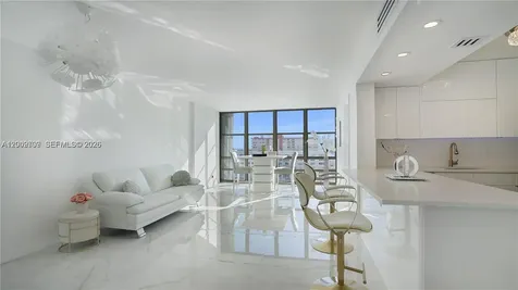 2017 S Ocean Drive Hallandale Beach FL 33009