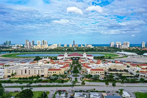 2017 S Ocean Drive Hallandale Beach FL 33009