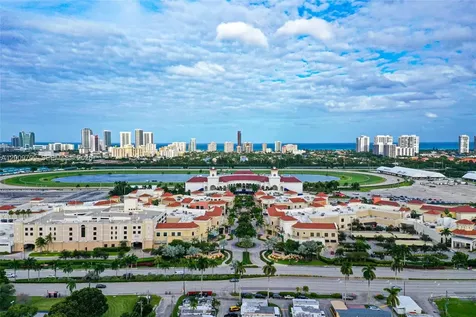 2017 S Ocean Drive Hallandale Beach FL 33009