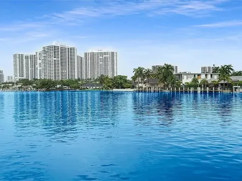 2017 S Ocean Drive Hallandale Beach FL 33009