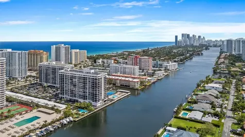 2017 S Ocean Drive Hallandale Beach FL 33009