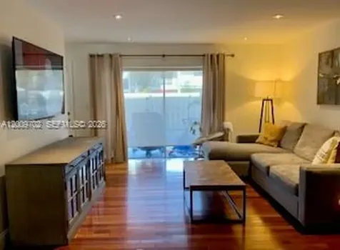 8214 SW 81st Court Miami FL 33143