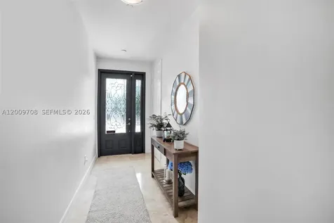 542 NE 17th Avenue Fort Lauderdale FL 33301
