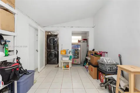 906 NE 5th Street Hallandale Beach FL 33009