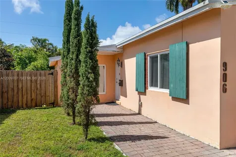 906 NE 5th Street Hallandale Beach FL 33009