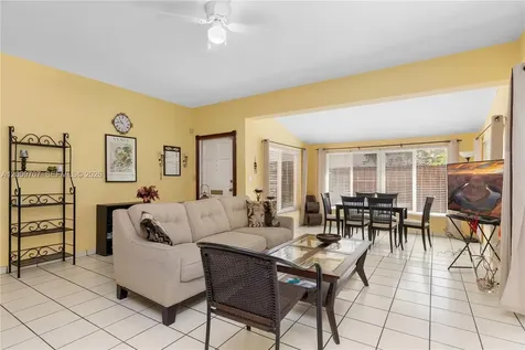 906 NE 5th Street Hallandale Beach FL 33009