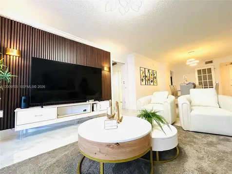 6039 Collins Avenue Miami Beach FL 33140