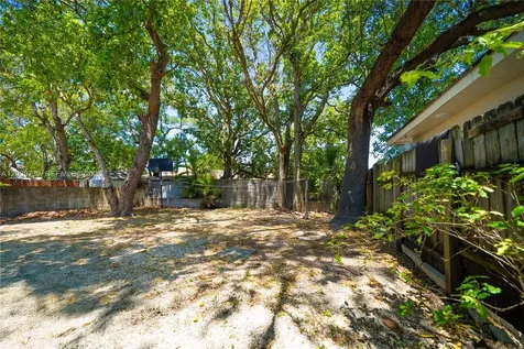 235 NW 59th Street Miami FL 33127