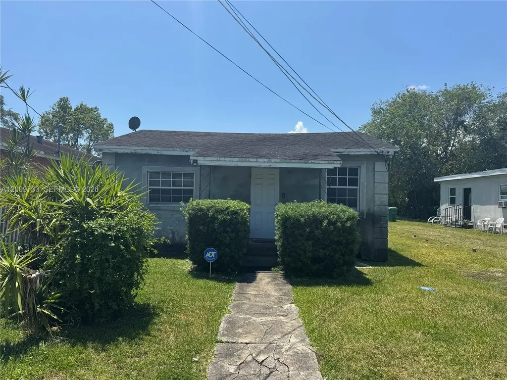 5224 NW 24th Court Miami FL 33142