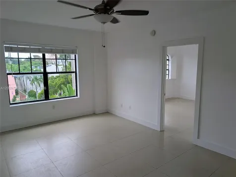934 Michigan Avenue Miami Beach FL 33139