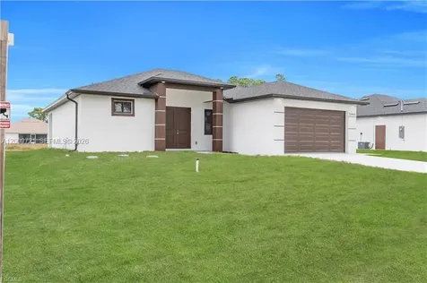 2901 Villa Avenue S Lehigh Acres FL 33976