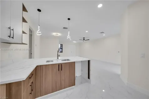 2901 Villa Avenue S Lehigh Acres FL 33976