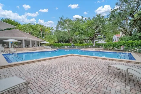 1933 S Oak Haven Circle Miami FL 33179