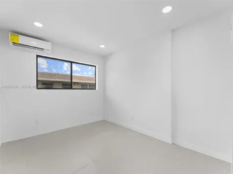 1370 W 29th Street Hialeah FL 33012