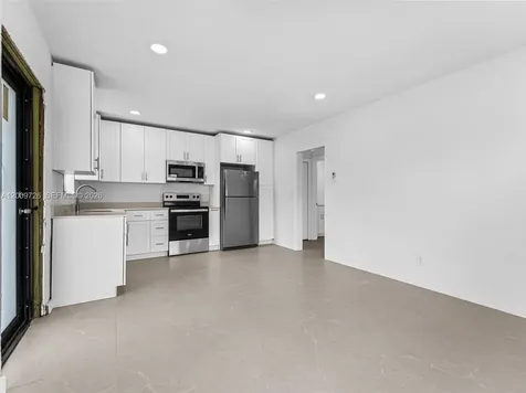 1370 W 29th Street Hialeah FL 33012