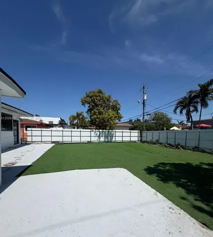 1370 W 29th Street Hialeah FL 33012