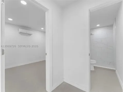 1370 W 29th Street Hialeah FL 33012
