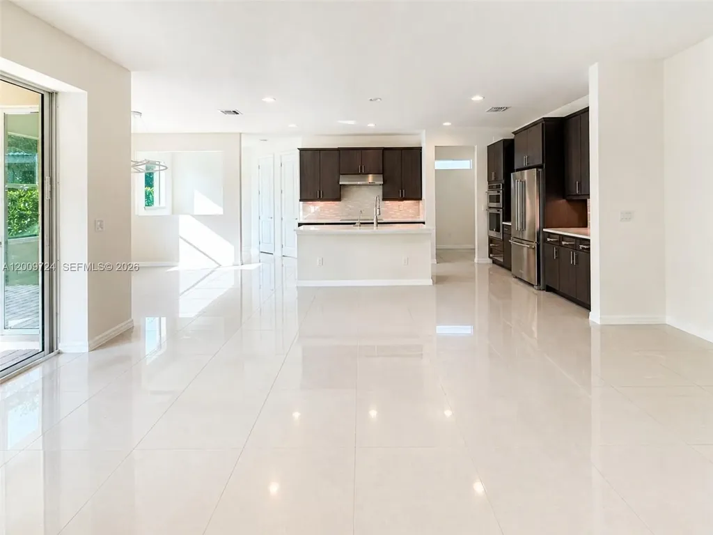 4352 Large Leaf Lane Hollywood FL 33021