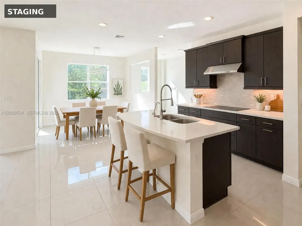 4352 Large Leaf Lane Hollywood FL 33021