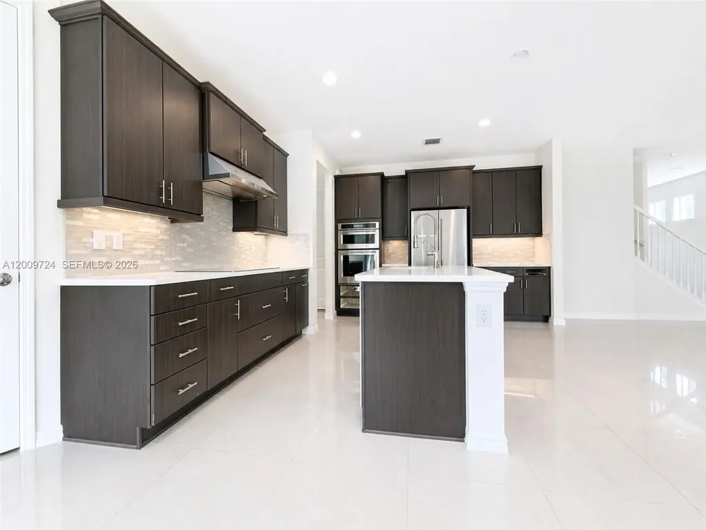 4352 Large Leaf Lane Hollywood FL 33021