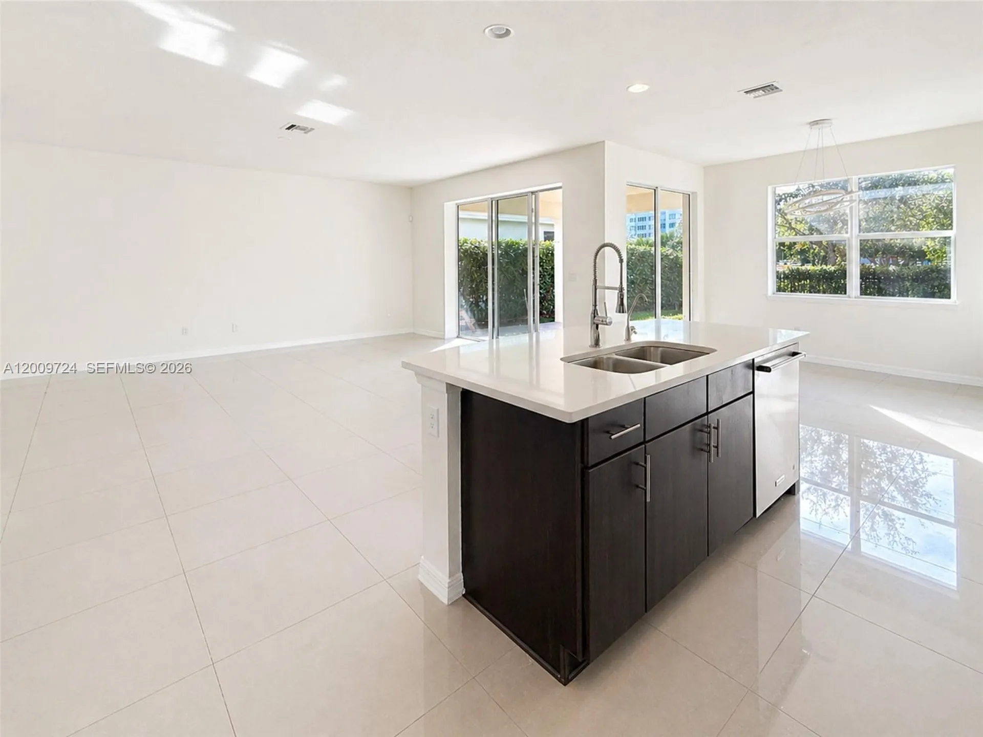 4352 Large Leaf Lane Hollywood FL 33021