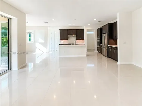 4352 Large Leaf Lane Hollywood FL 33021