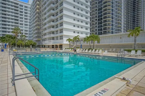 4747 Collins Avenue Miami Beach FL 33140