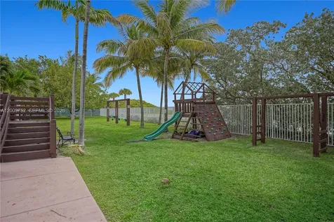 4747 Collins Avenue Miami Beach FL 33140