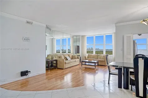 4747 Collins Avenue Miami Beach FL 33140