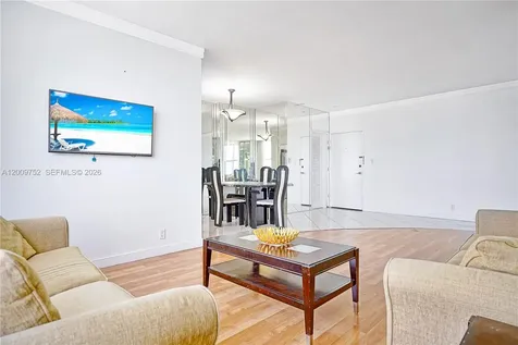 4747 Collins Avenue Miami Beach FL 33140