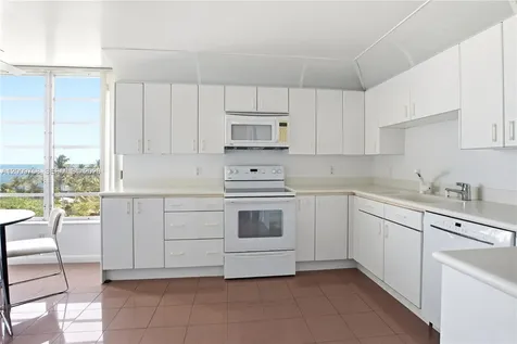 605 Ocean Drive Key Biscayne FL 33149